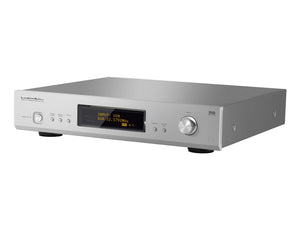 Luxman DA-07X - Front Angle