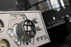 HiFi Rose RA180 - Volume Control / Close Up