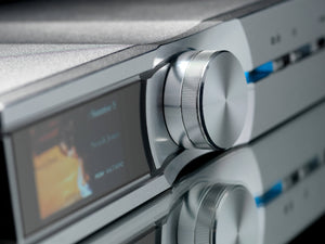 iFi NEO Stream - Front Side