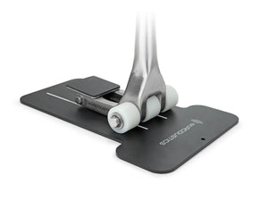 IsoAcoustics GAIA F1 Speaker Jack - Close-Up2