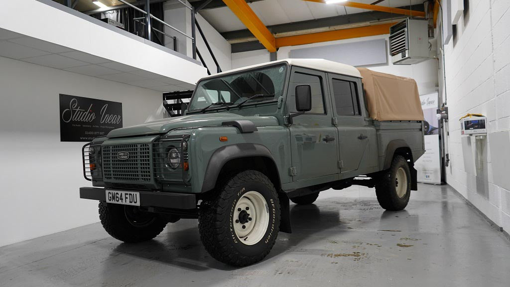 Land Rover Defender 130