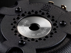 Morel Sensus 62 - Studio Shot