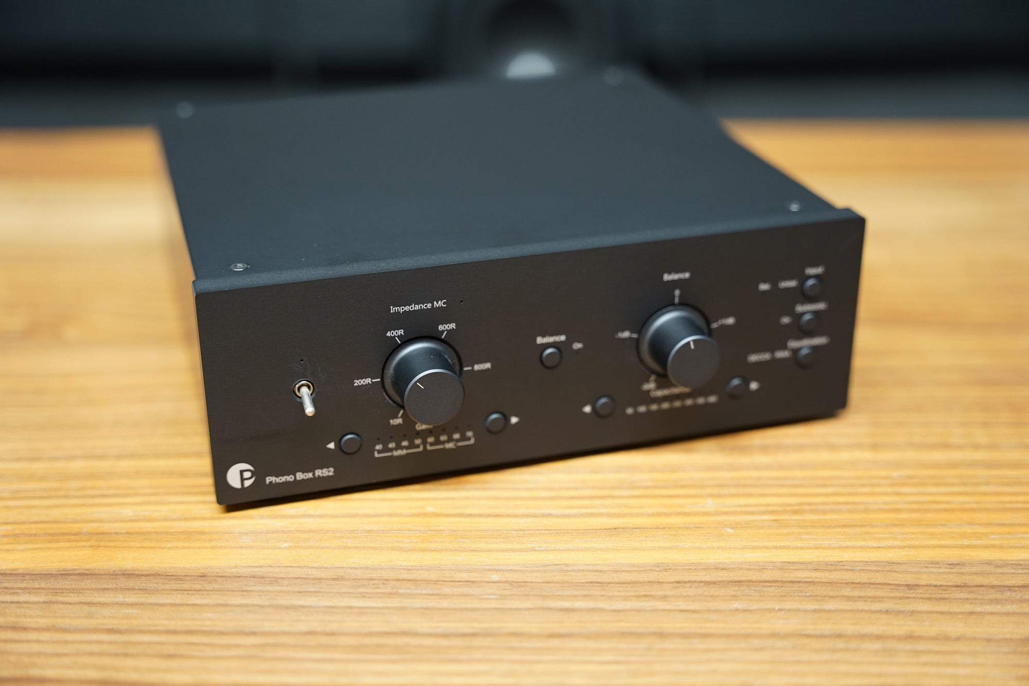 Pro-Ject Phono RS2 Black - Front / Stage