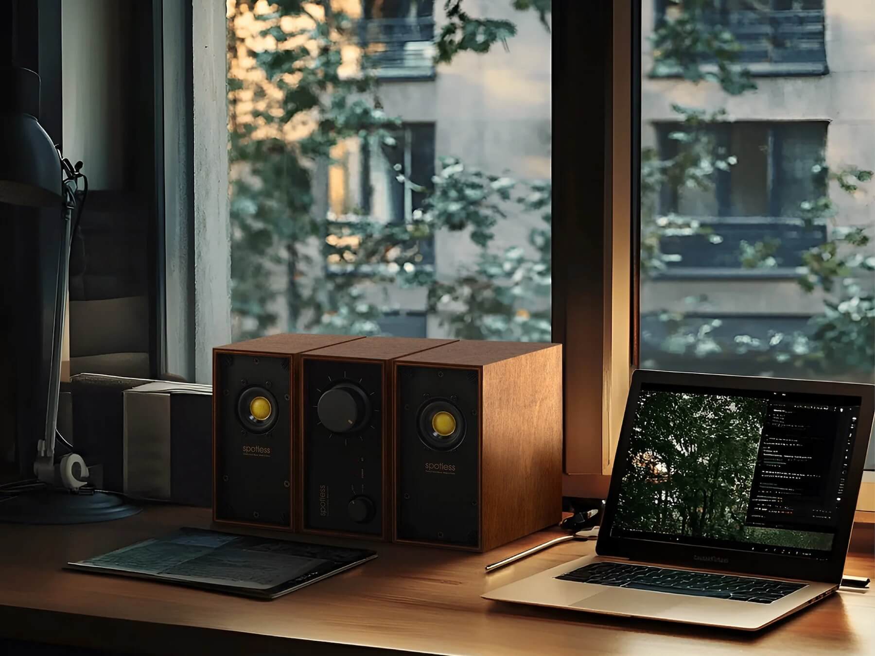 Spotless Audio D1 Mini - with Seed Speakers