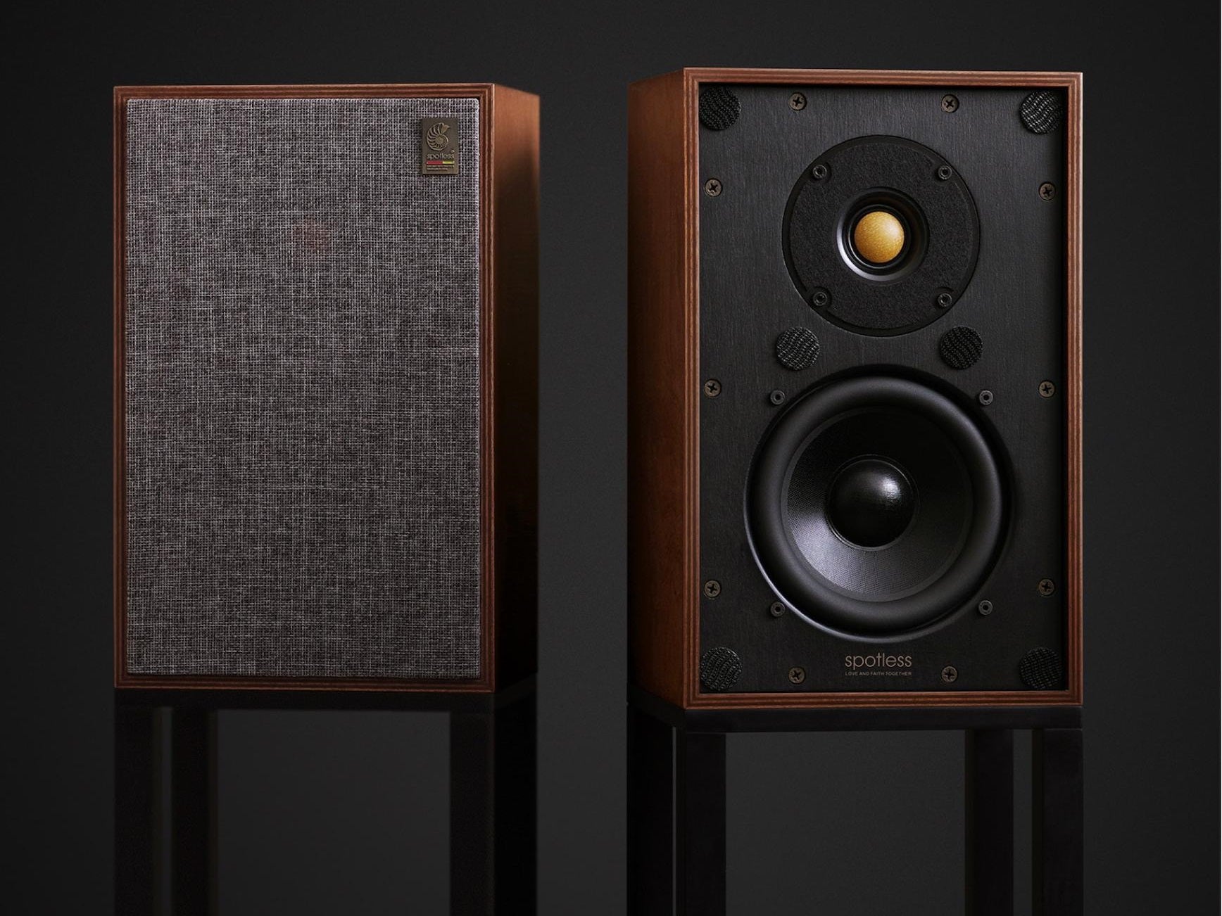 Spotless Audio Eternal 5.2 - Studio Shot