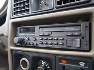 Blaupunkt Bremen SQR 46 in car - 2